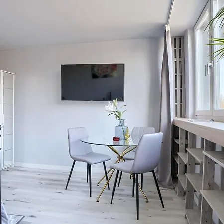 Apartament Komfortowy W Pobliżu Starego Miasta